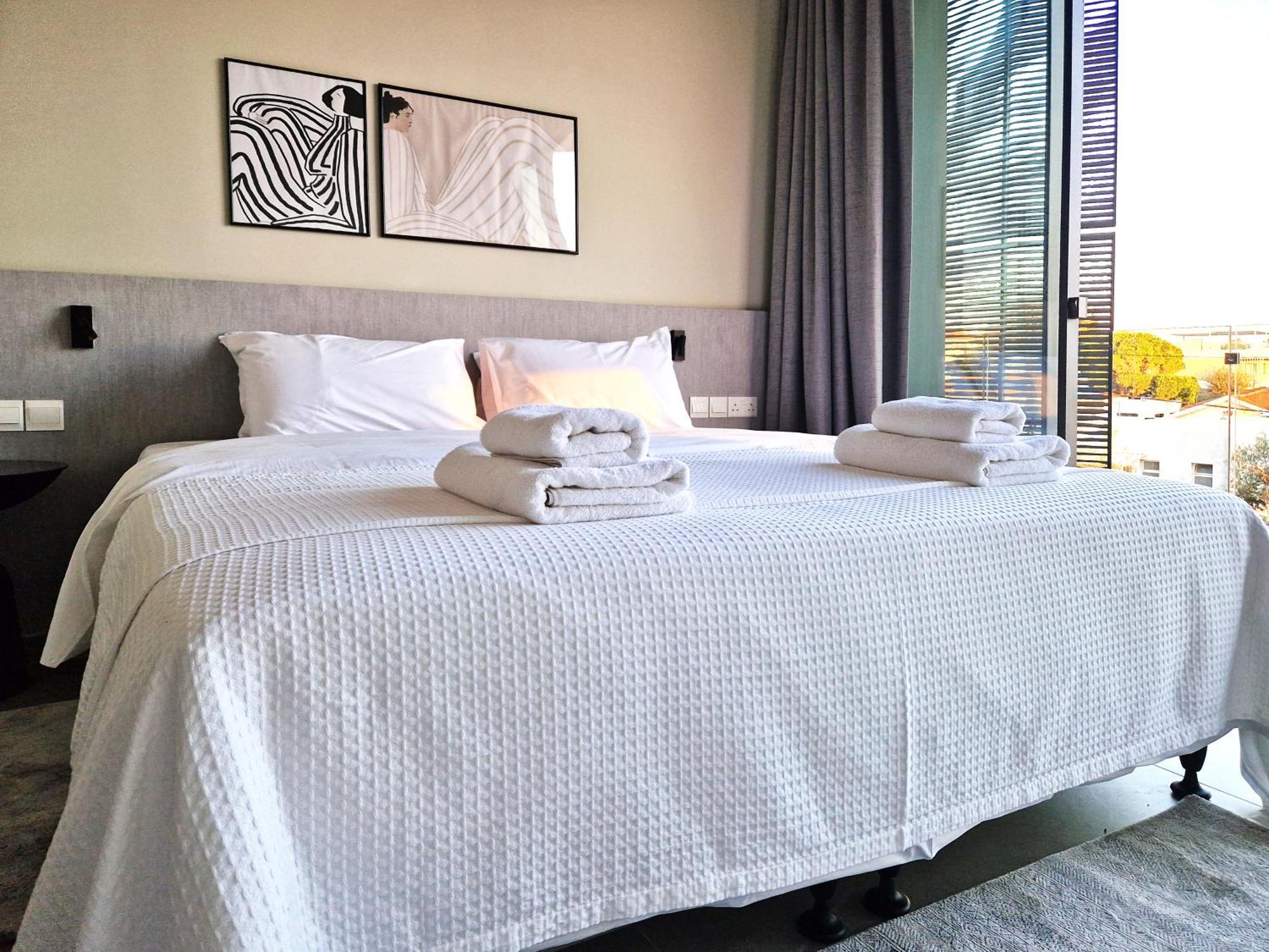 Aeon Residences - In The Heart Of Paphos Buitenkant foto