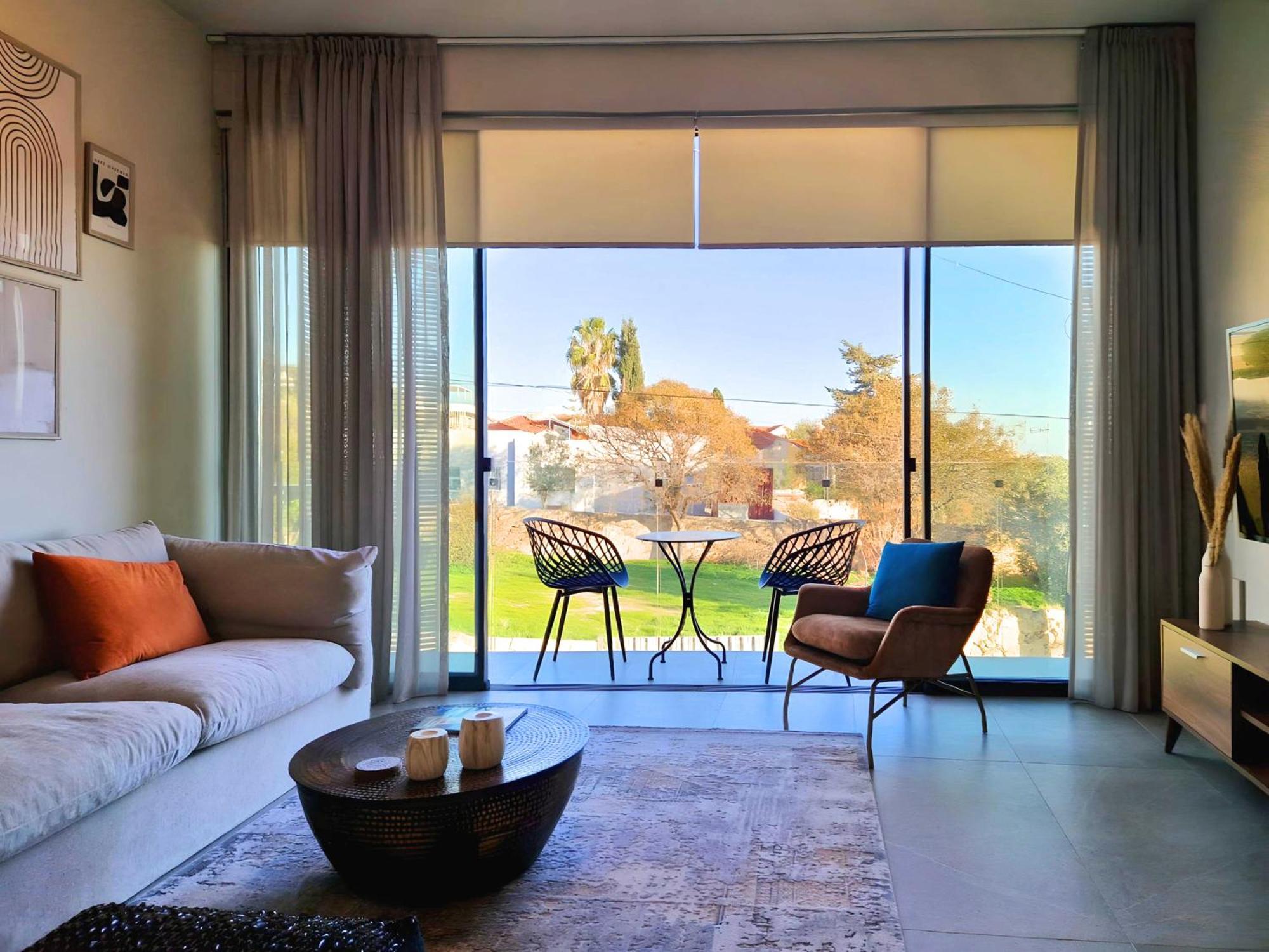 Aeon Residences - In The Heart Of Paphos Buitenkant foto