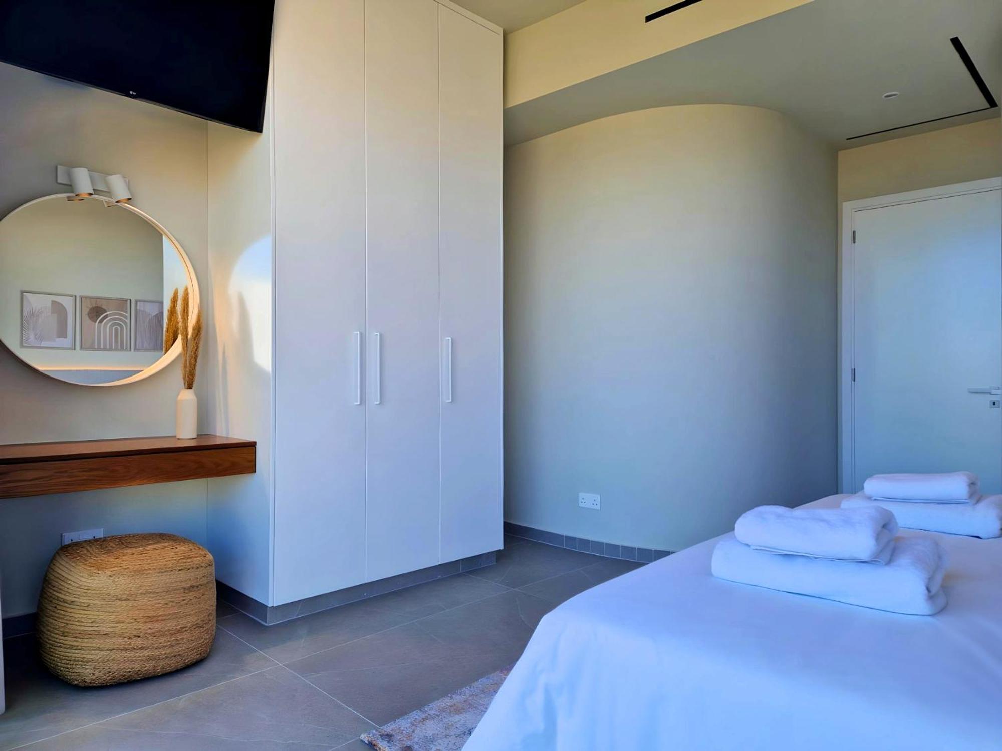 Aeon Residences - In The Heart Of Paphos Buitenkant foto