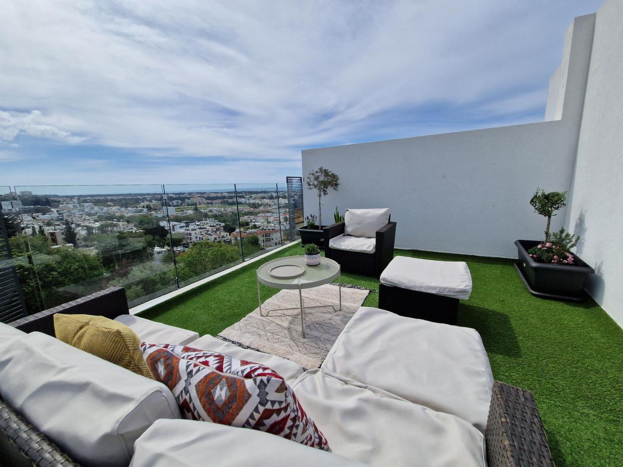 Aeon Residences - In The Heart Of Paphos Kamer foto